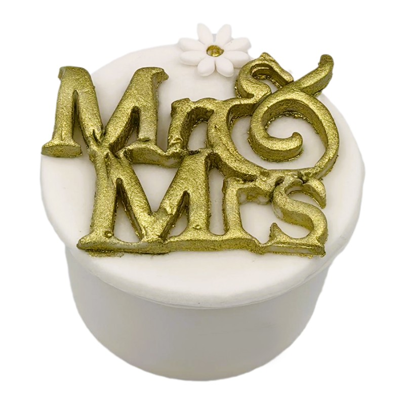 Cupcake Με Ζαχαρόπαστα – Γαμίλιο Θέμα (≈75gr./≈7εκ.)